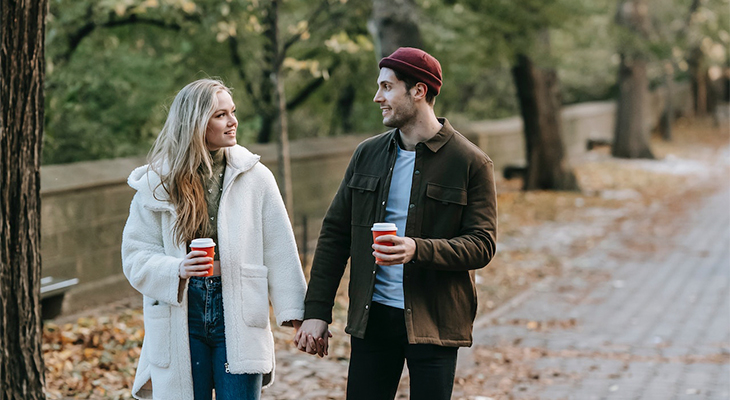 How to Answer "When Are You Getting Married?" at Family Gatherings